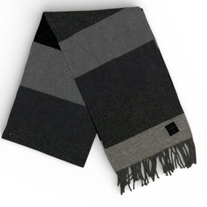 Express Black‎ and Gray Merino wool and cashmere scarf with fringe. Scotland